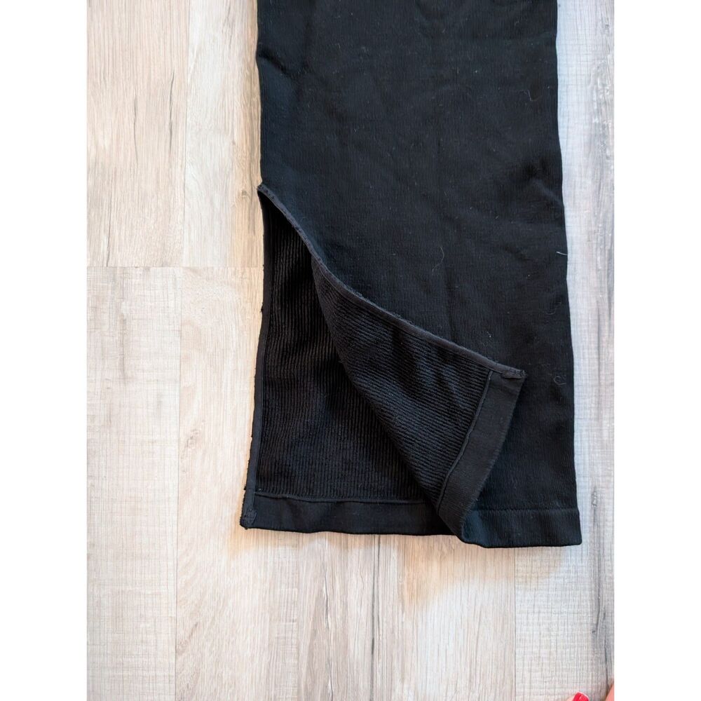 Fabletics High Waisted Split Hem Flare Leggings B… - image 7